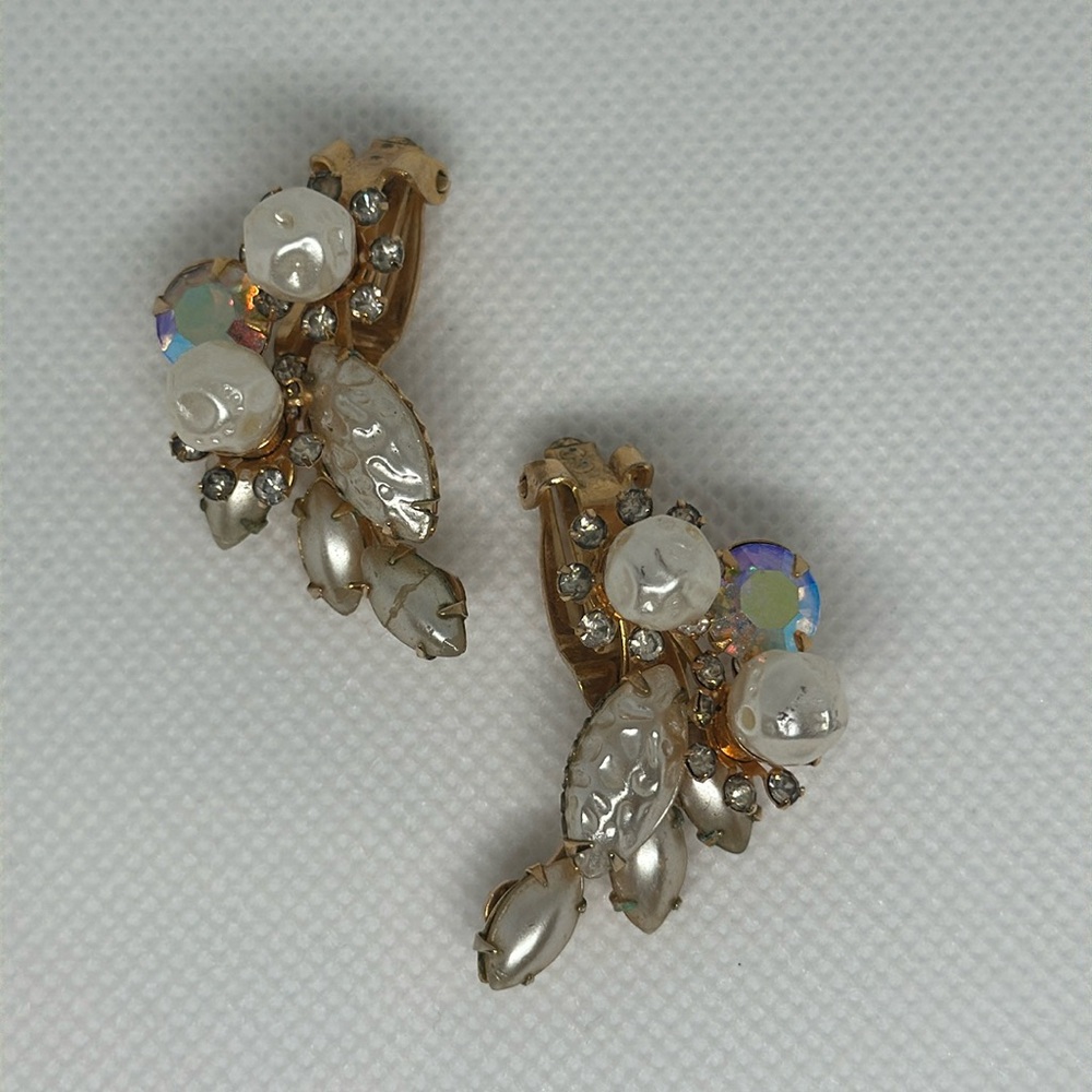 GUC Vintage Beau Jewels Costume Pearl & Aurora Borealis Rhinestone Clip Earrings